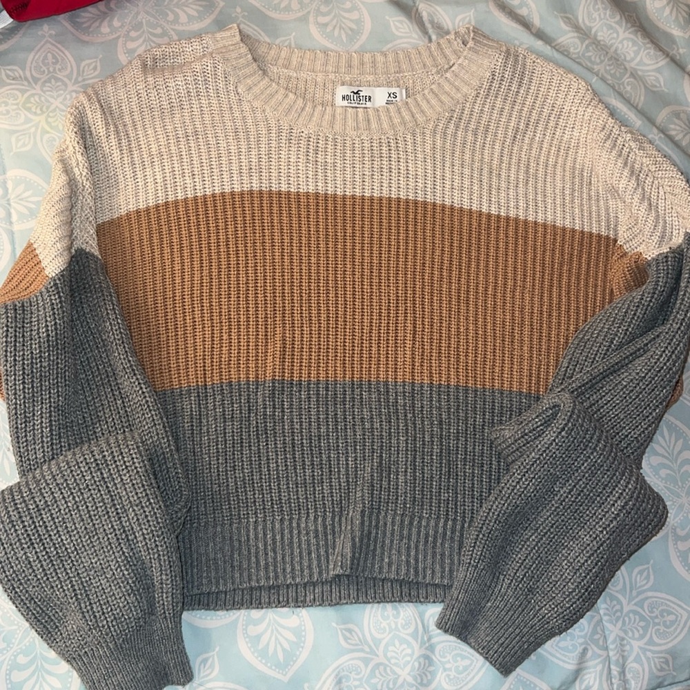 Cropped sweater from Holister